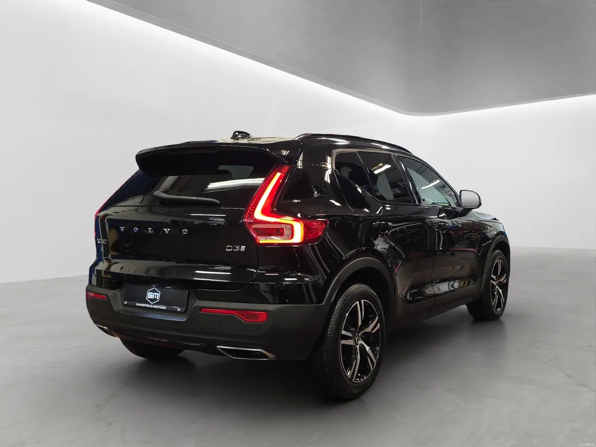 2019 VOLVO XC40 2.0 D3 R-DESIGN. - Image 6