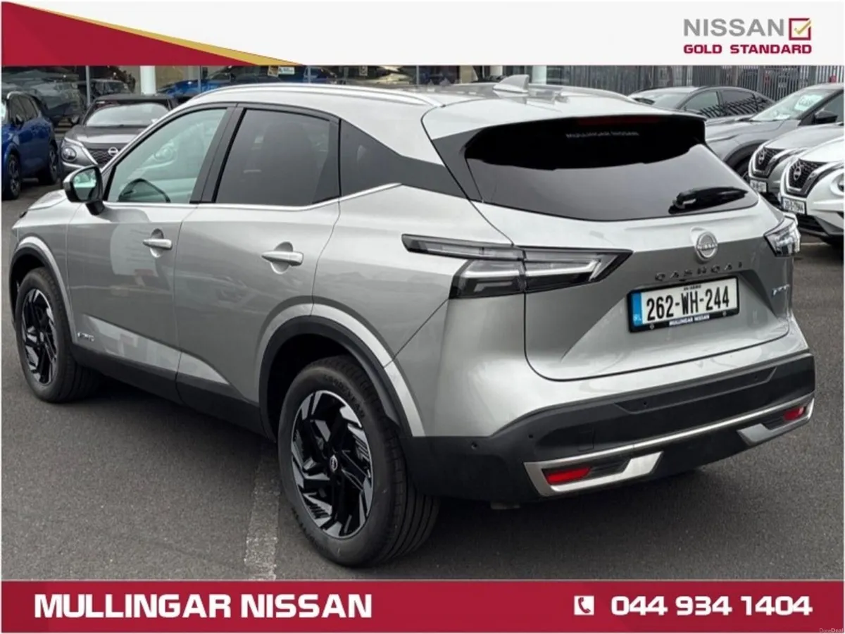 Nissan Qashqai 1.5SV Premium e-Power Hybrid Auto-D - Image 3