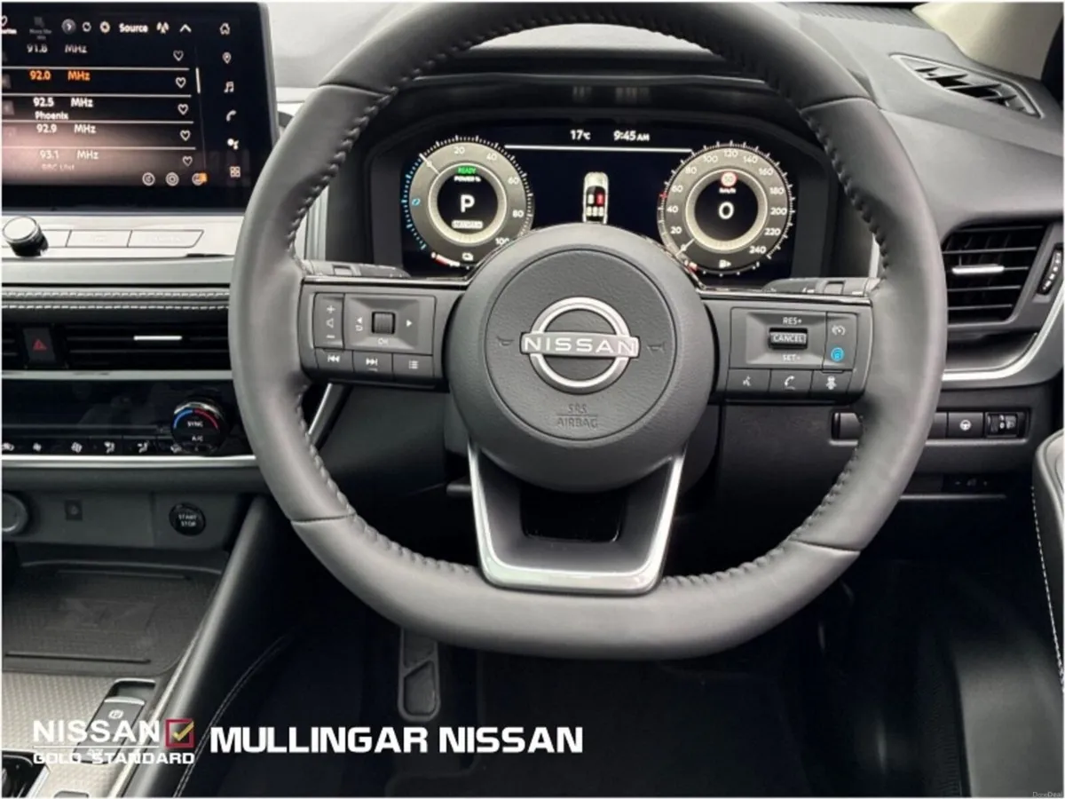 Nissan Qashqai 1.5SV Premium e-Power Hybrid Auto-D - Image 2