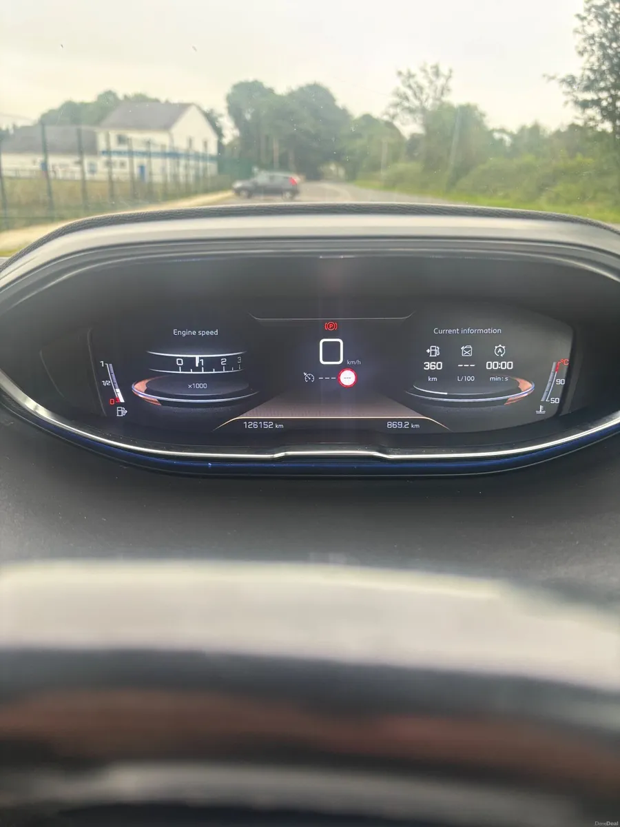 Peugeot 5008 2020 - Image 2