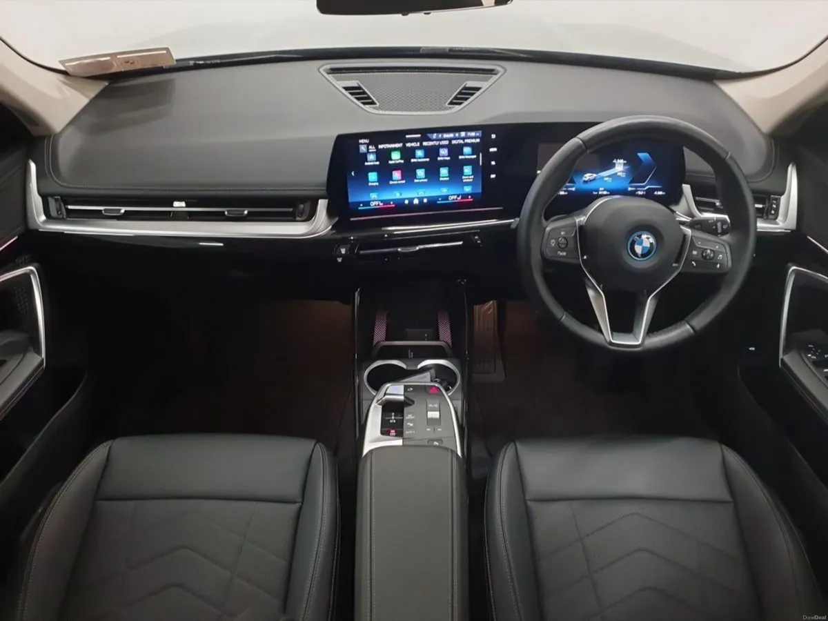 BMW iX1 eDrive20 Sport - Image 4