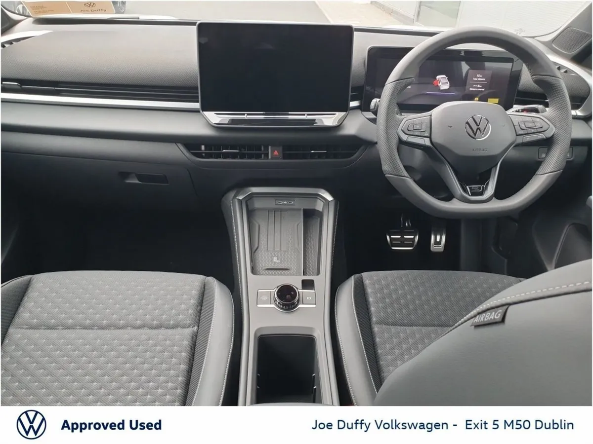 Volkswagen T-Roc R-LINE 1.5TSI 150HP MHEV AUTO New - Image 2