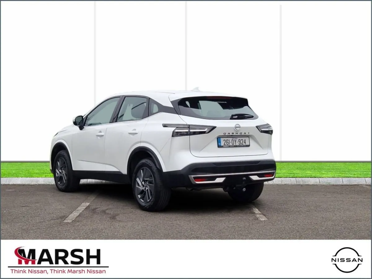 Nissan Qashqai 1.3 MHEV SV MY24 04DR - Image 3