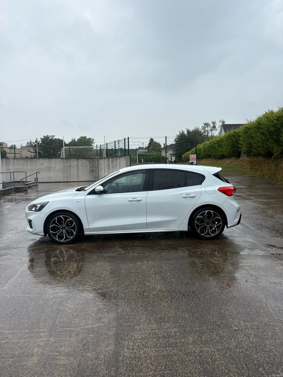 Ford focus - Image 2