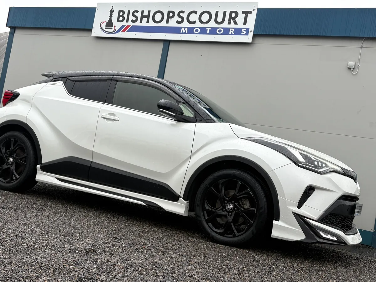 TOYOTA CHR HYBRID - Image 3