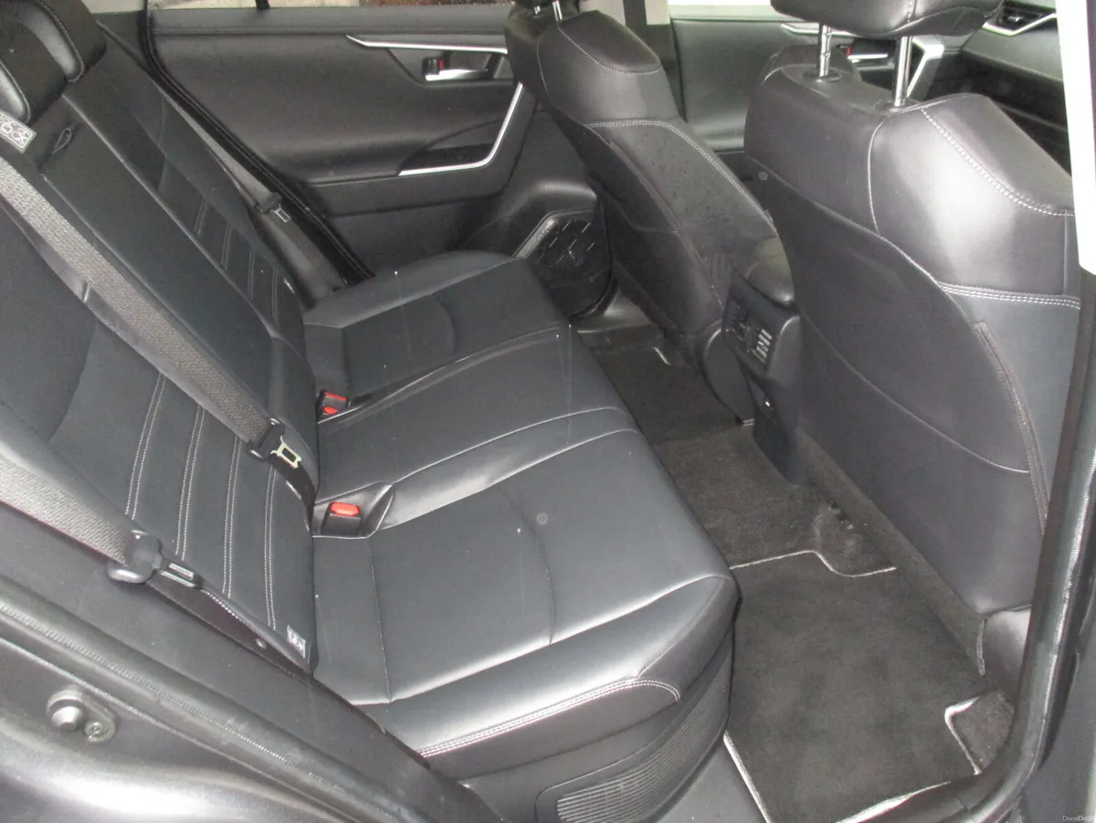 2021 TOYOTA RAV 4 HYBRID SOL / 1 OWNER - Image 4