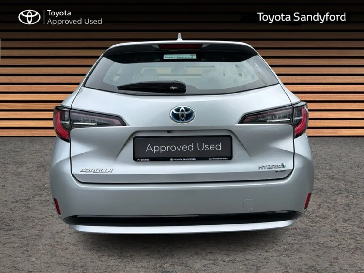Toyota Corolla TOURING SPORT ESTATE HYBRID LUNA // - Image 4
