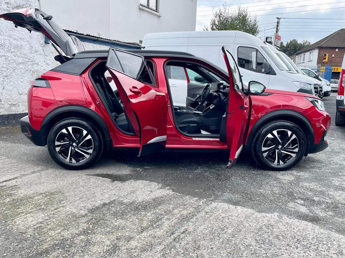 Peugeot E-2008 GT-Line 54KWH 136 BHP Auto,2023 - Image 3