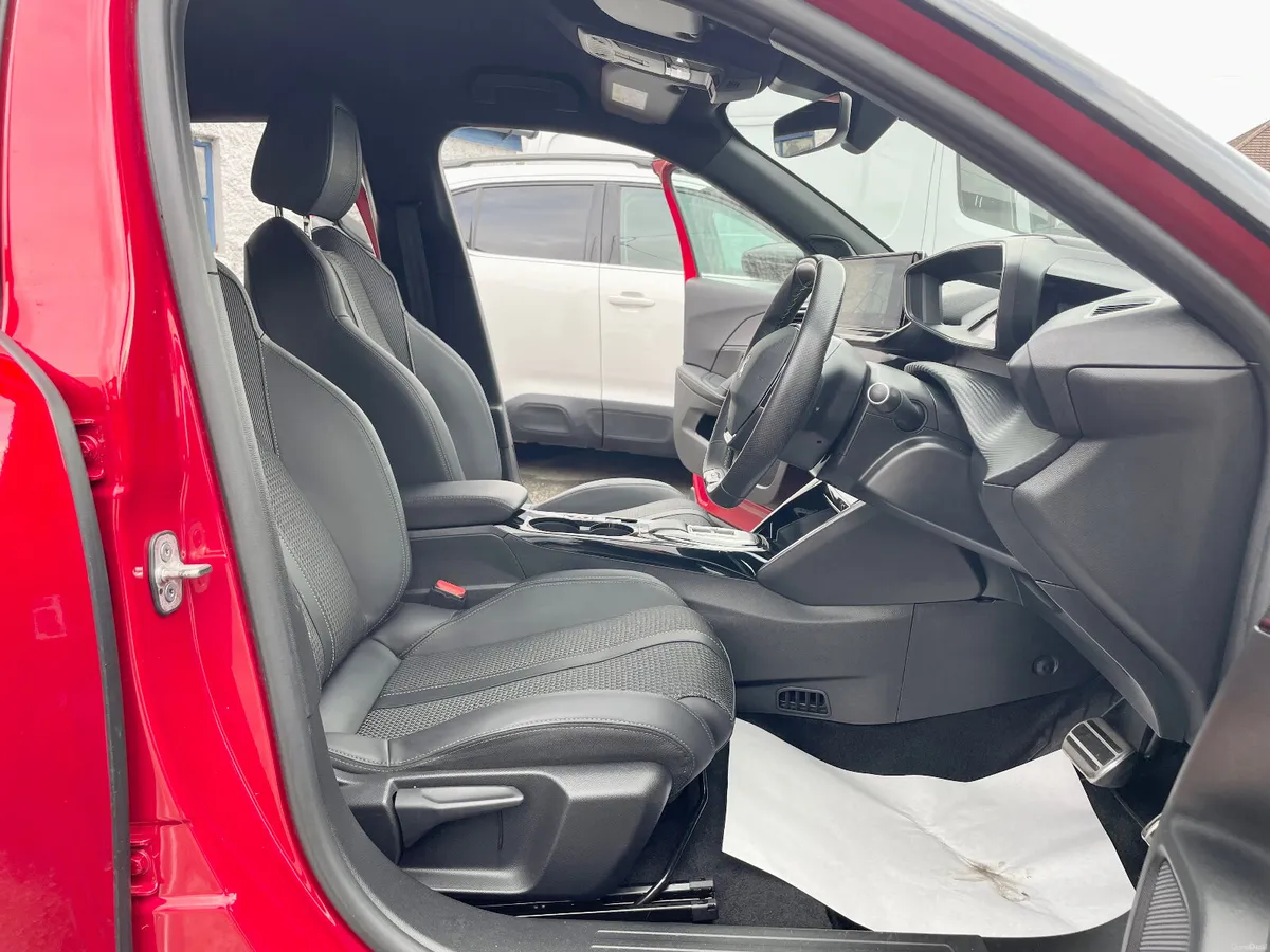 Peugeot E-2008 GT-Line 54KWH 136 BHP Auto,2023 - Image 5