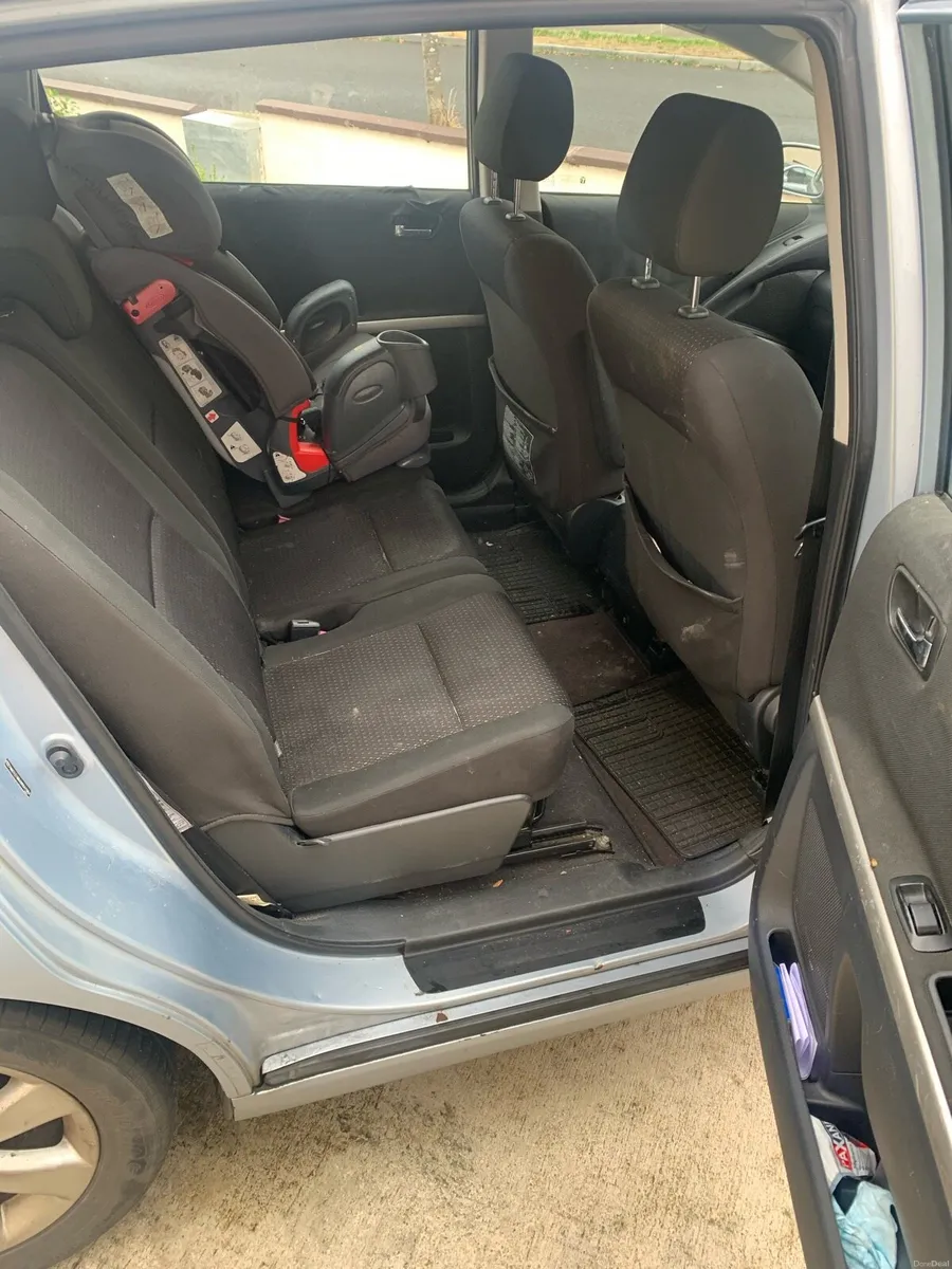 Toyota Carolla - Image 6