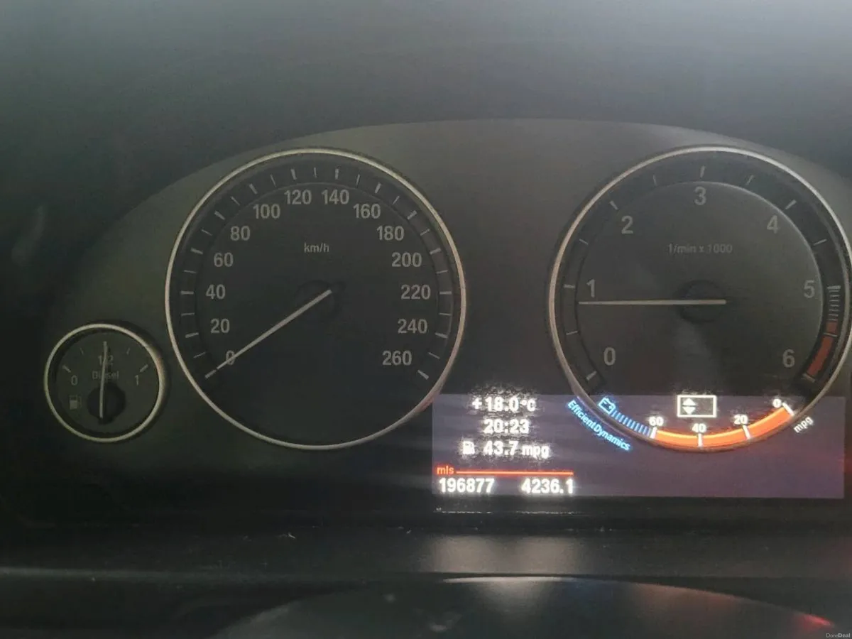 2013 (131-D) BMW 520d SE 6-Speed Manual Gold - Image 6