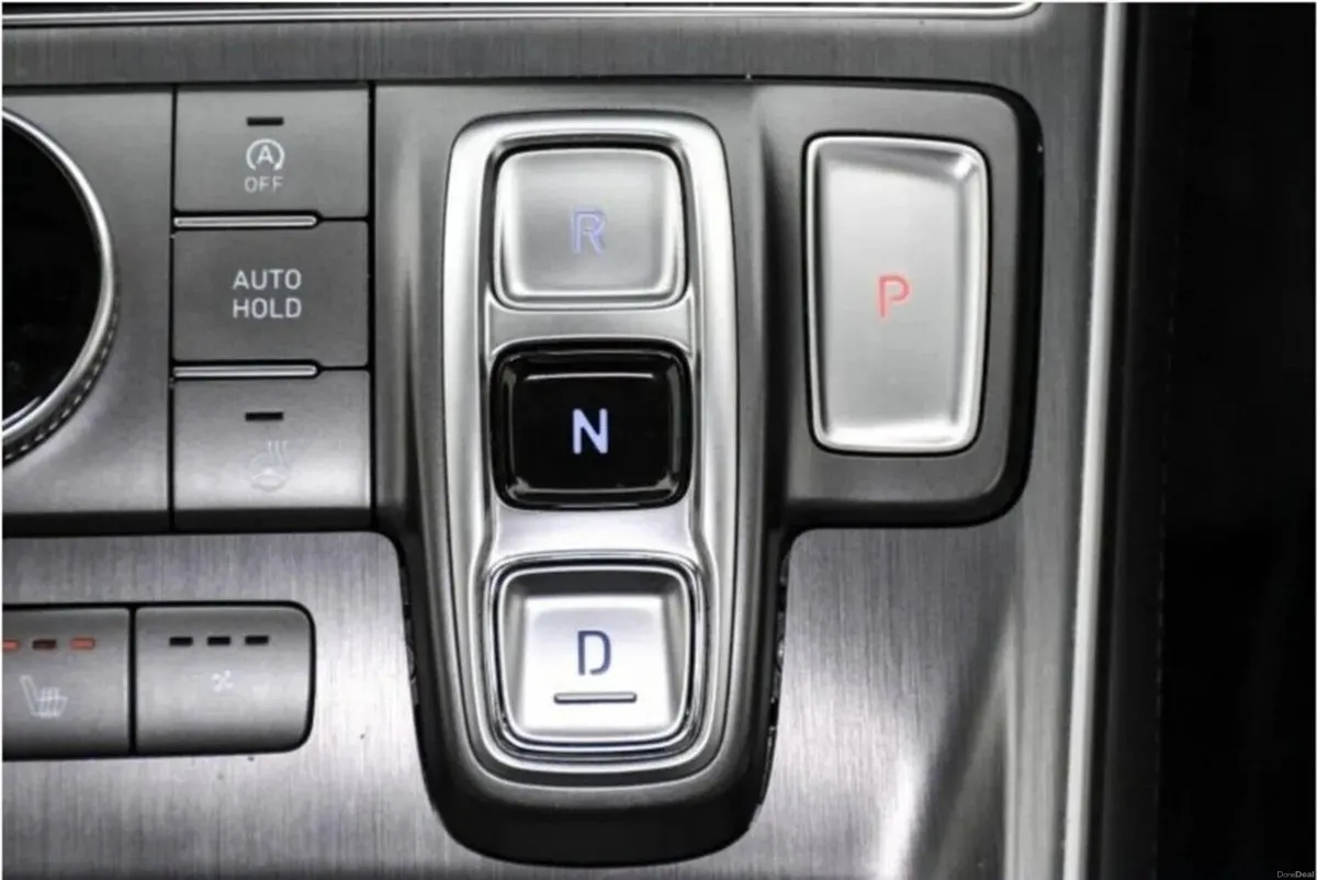 Hyundai Santa Fe HTRAC 4WD 2.2L - Image 6