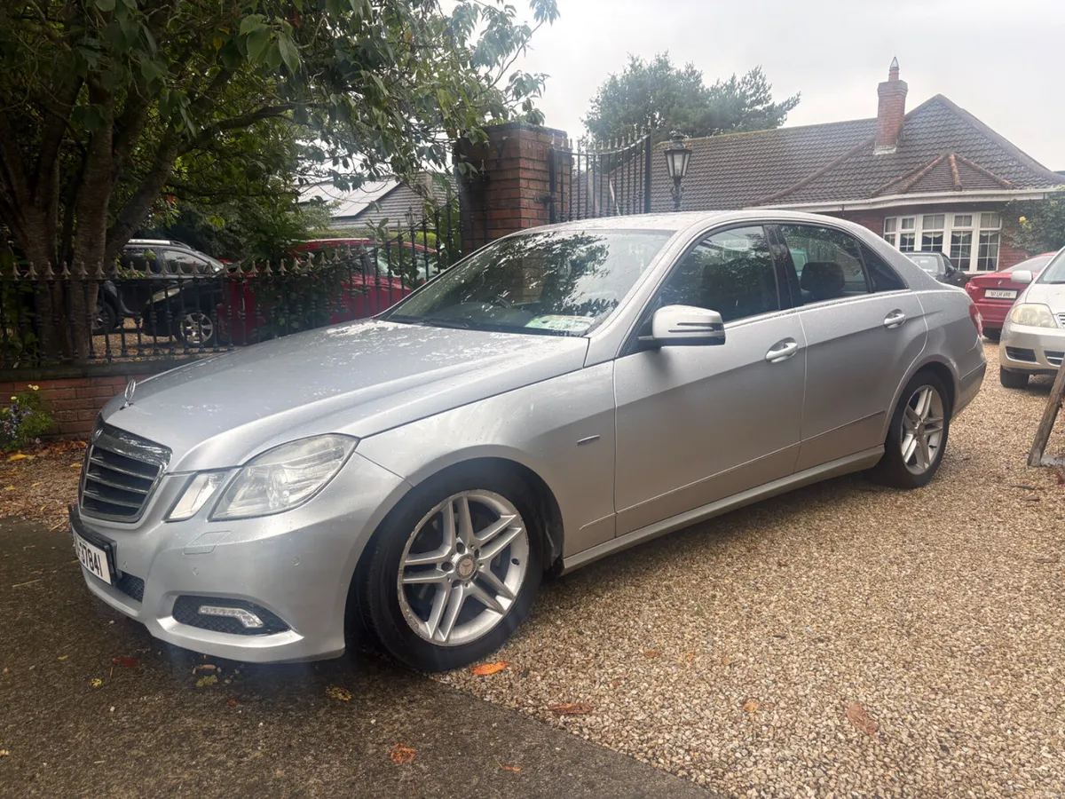 Mercedes-Benz E-Class 2010 diesel AUTOMATIC - Image 4