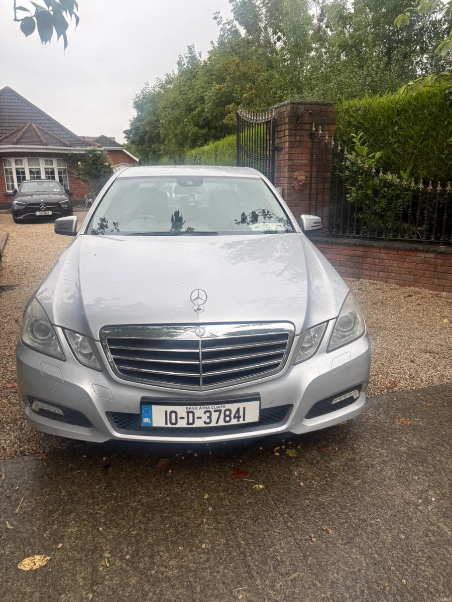 Mercedes-Benz E-Class 2010 diesel AUTOMATIC - Image 2