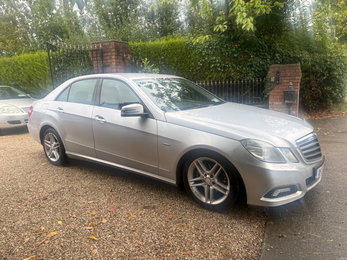 Mercedes-Benz E-Class 2010 diesel AUTOMATIC - Image 3