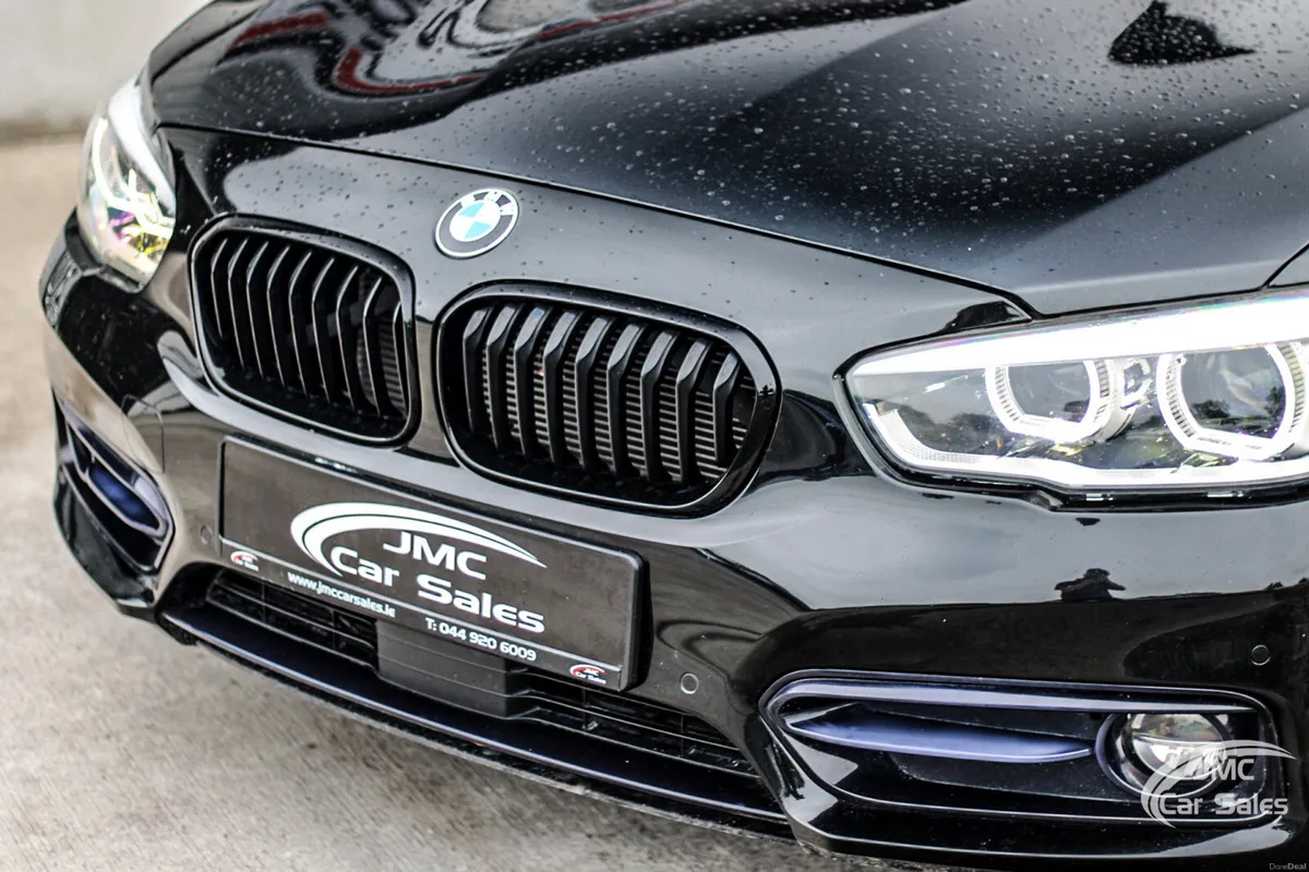 LOW MILES 2018 BMW 1-SERIES  SPORT - Image 3