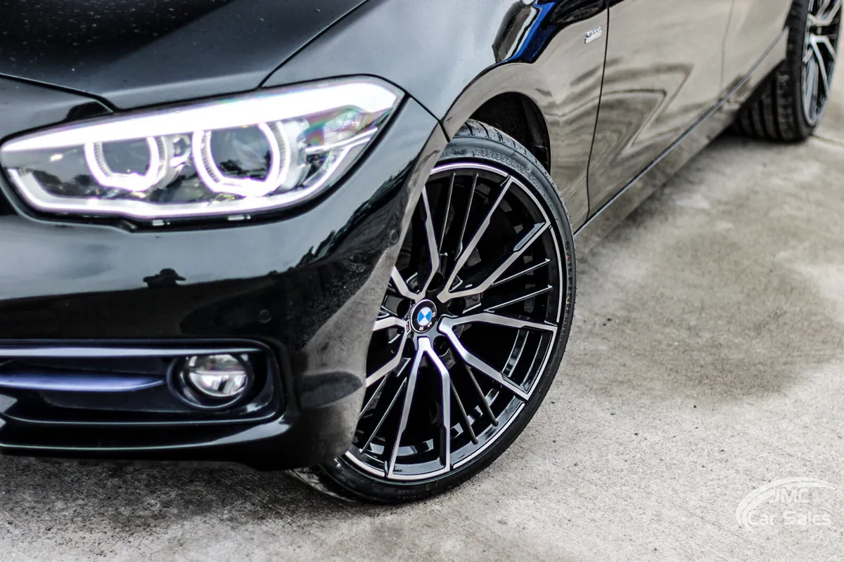 LOW MILES 2018 BMW 1-SERIES  SPORT - Image 6