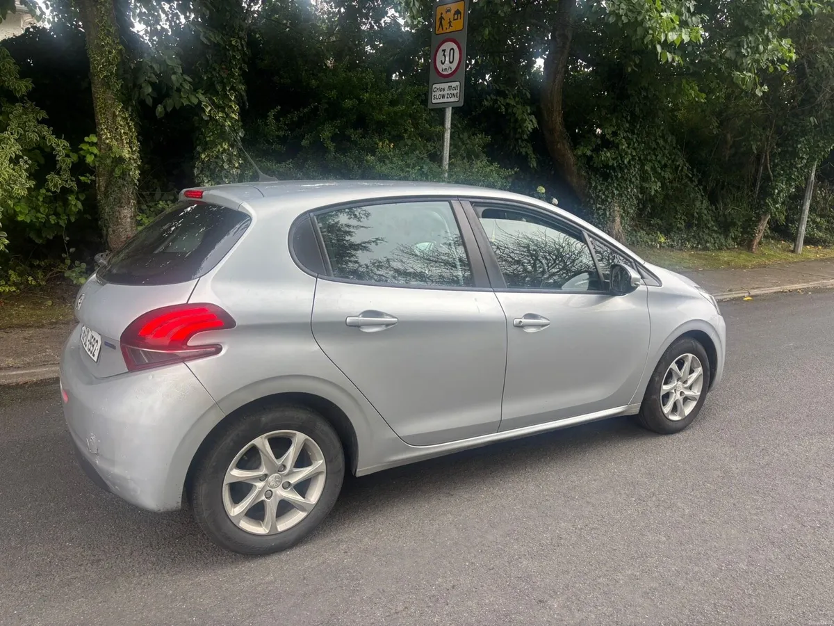 2016 (162) Peugeot 208 1.2 Petrol NCT 12/2026 - Image 3