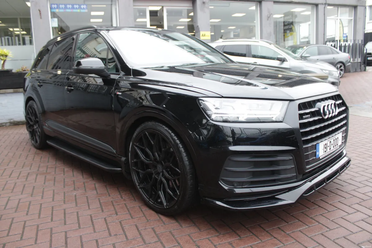 AUDI Q7 45TDI S-LINE QUATTRO 7 SEATER AUTO - Image 2
