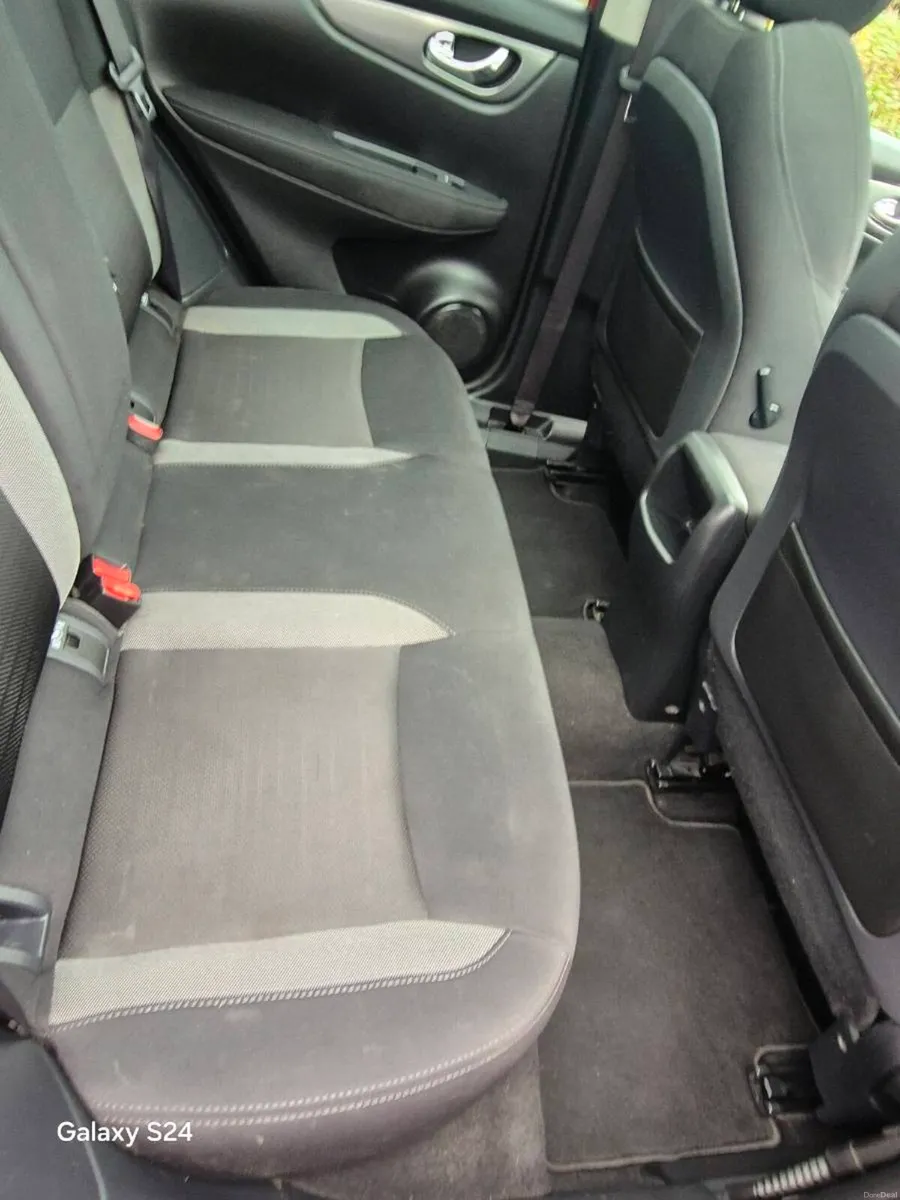 Nissan Quashqai Diesel 2018 - Image 6