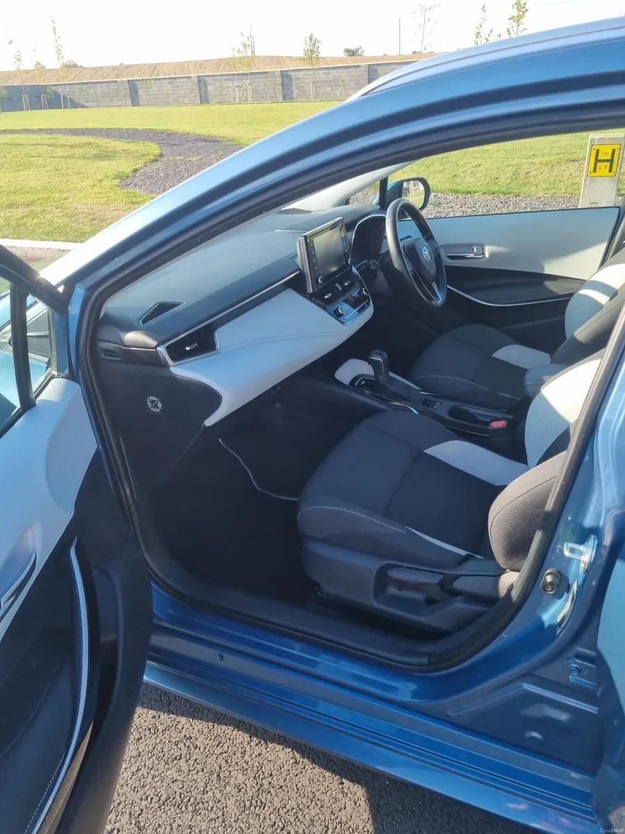 Toyota Corolla Touring Sports Sol - Image 6