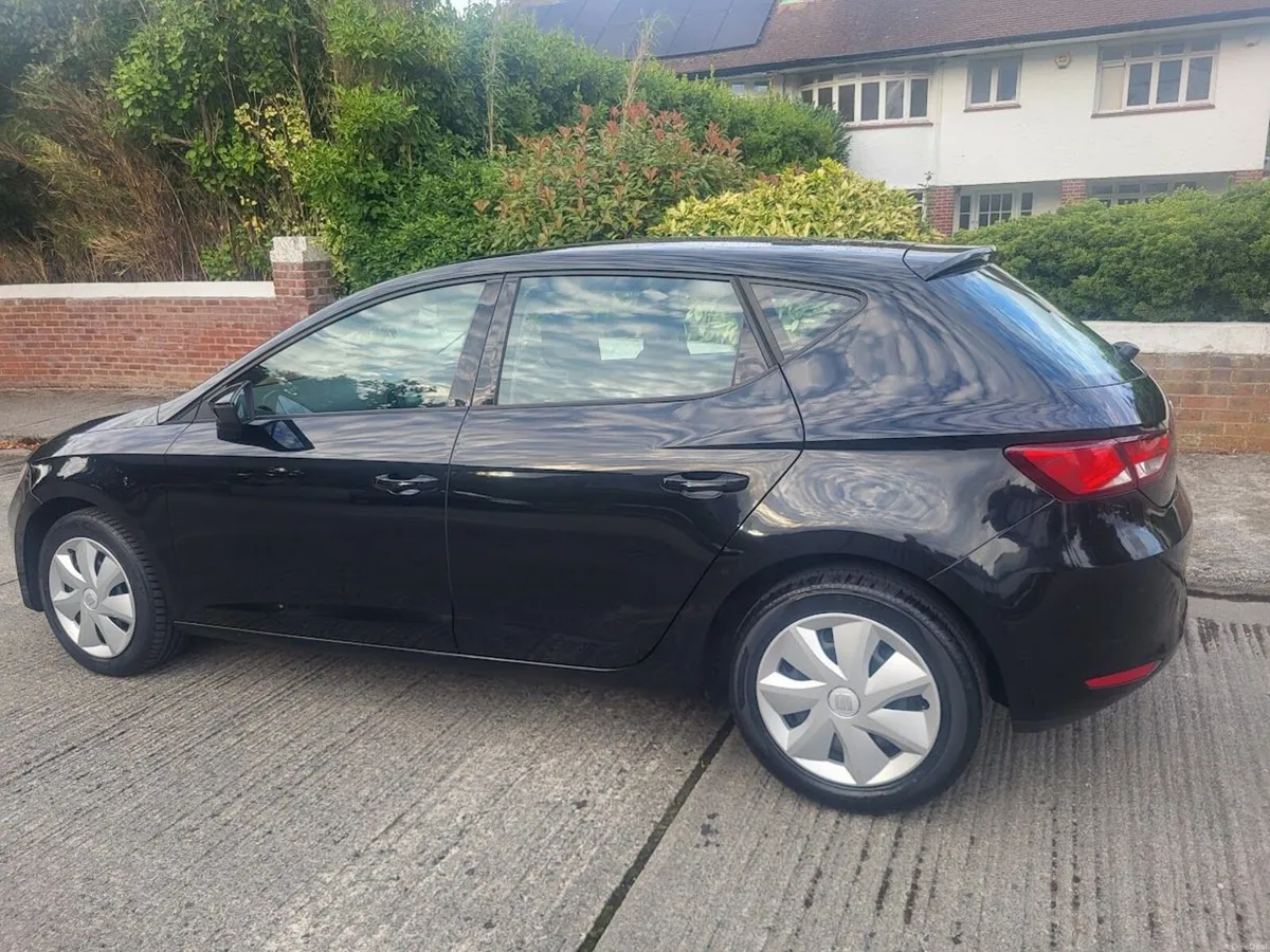 Seat Leon 1.6 TDi: | Low Mileage | Full History - Image 3