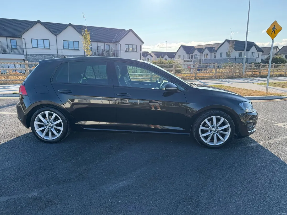 Volkswagen Golf 2.0 TDI Highline - Image 5