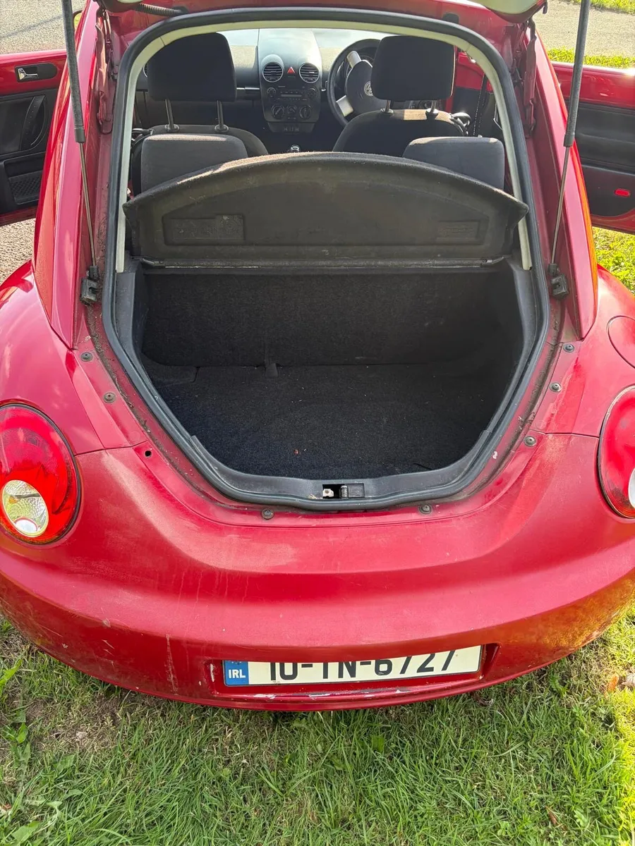 Volkswagen Beetle - Image 2
