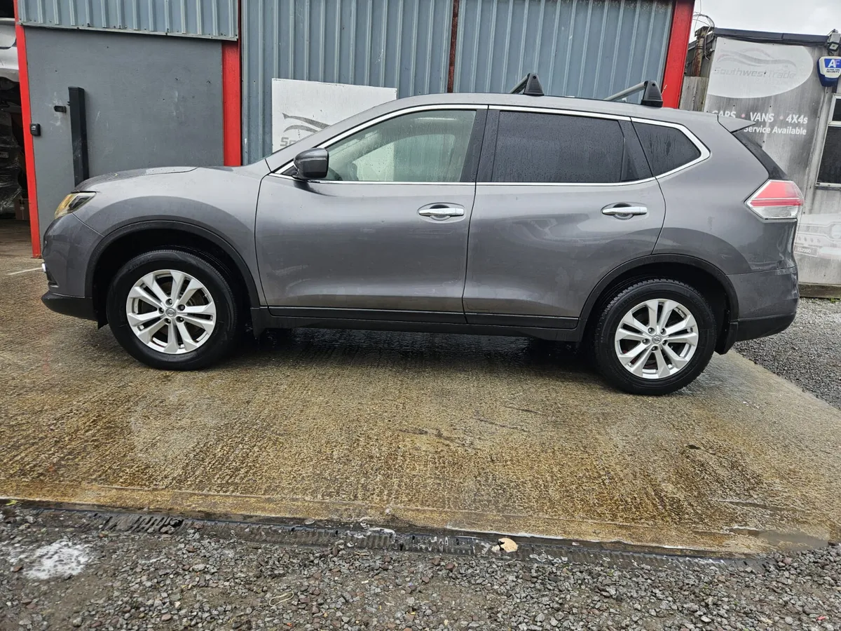 2014 NISSAN X-TRAIL 1.6 TDCI 7 Seater - Image 3