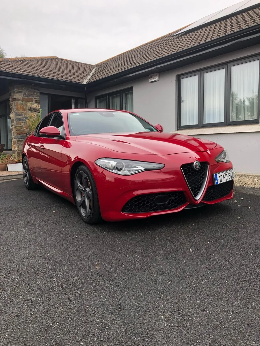 Alfa Romeo Giulia Speciale 2.2Td 180hp - Image 1