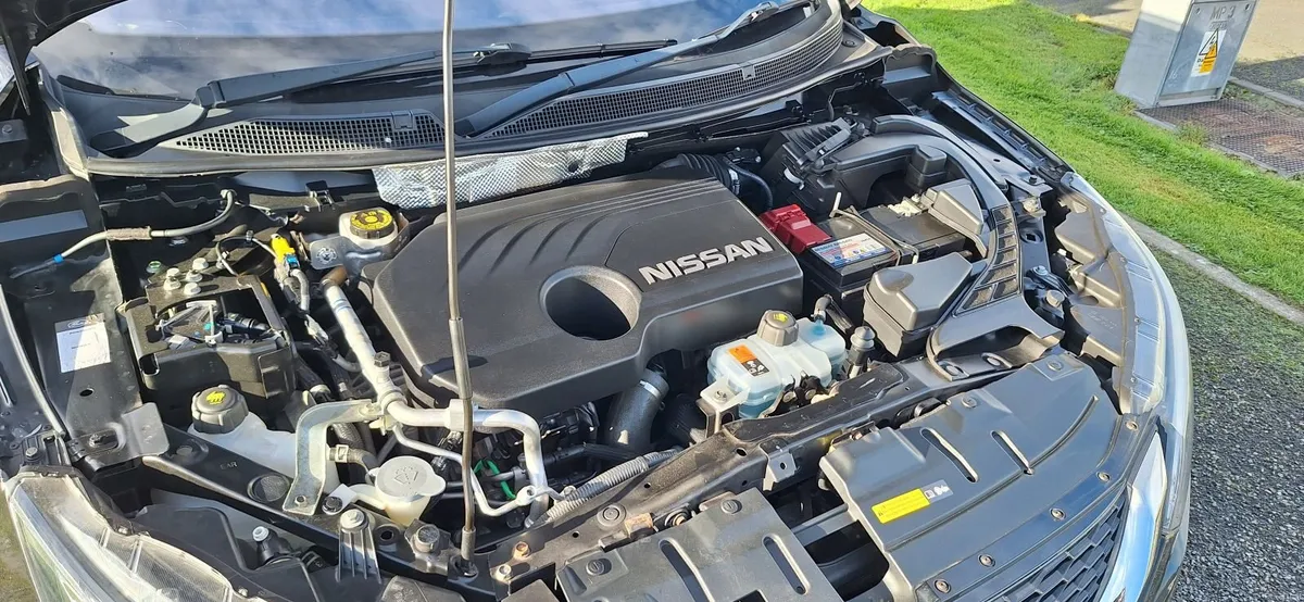 Nissan Qashqai  Tekna High Spec .2019 - Image 2