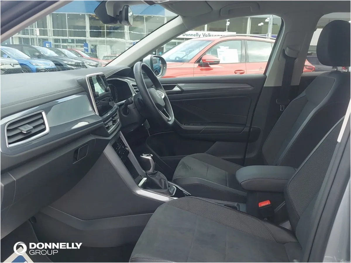 Volkswagen T-roc Diesel Hatchback Style - Image 2
