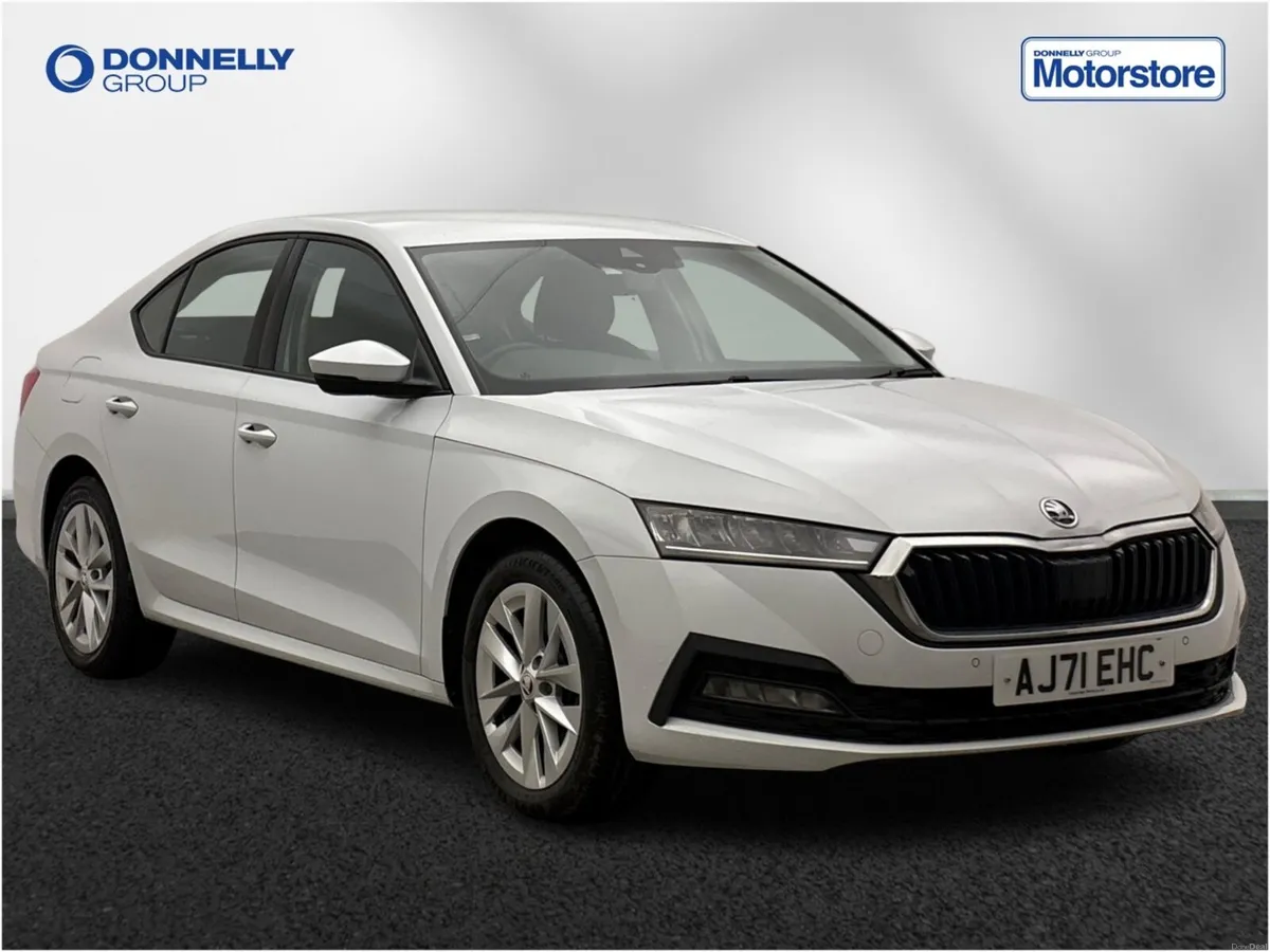 Skoda OCTAVIA 1.4 TSI iV SE Technology DSG 5dr - Image 1