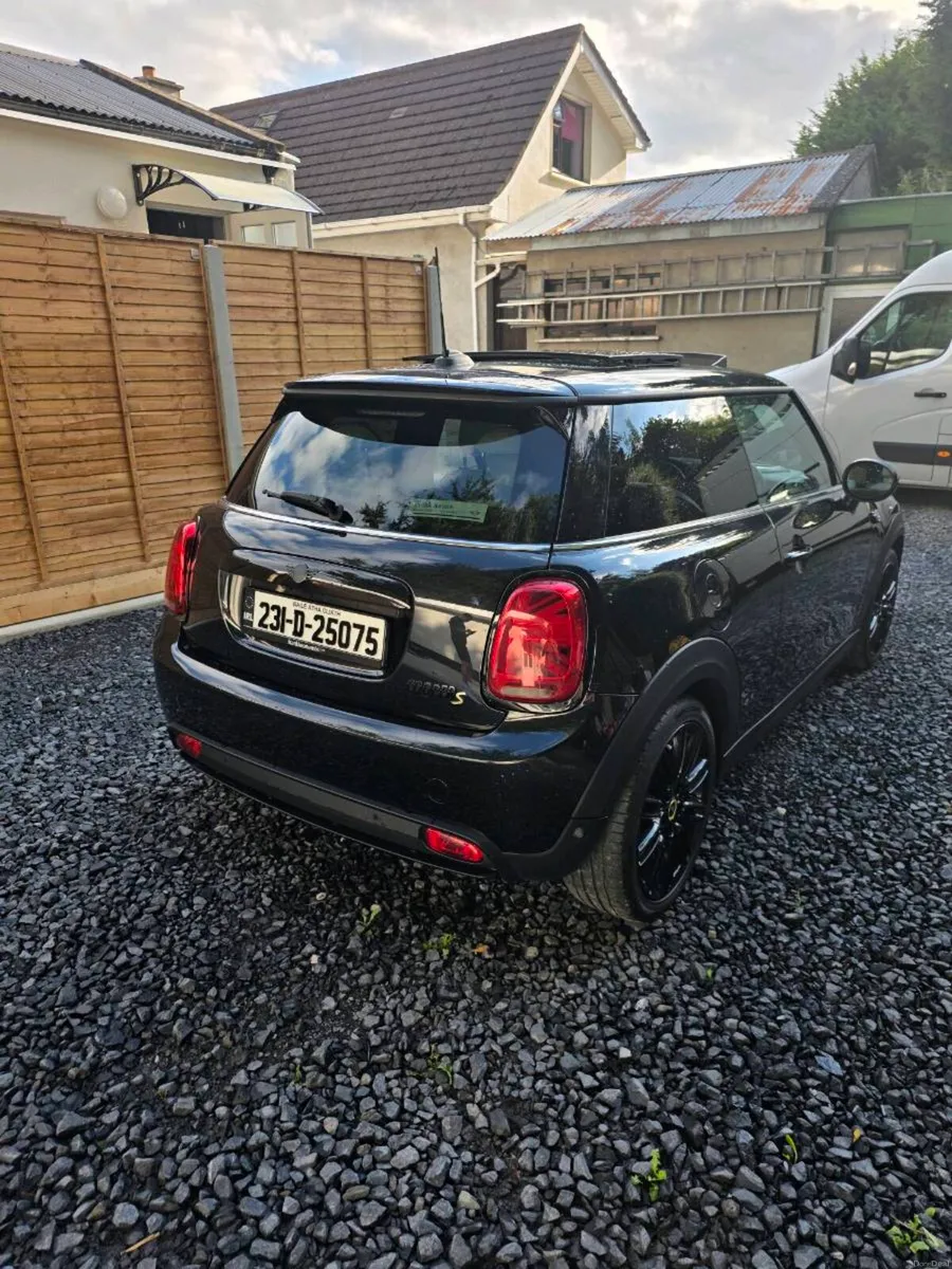 Mini Cooper Electric - Image 3