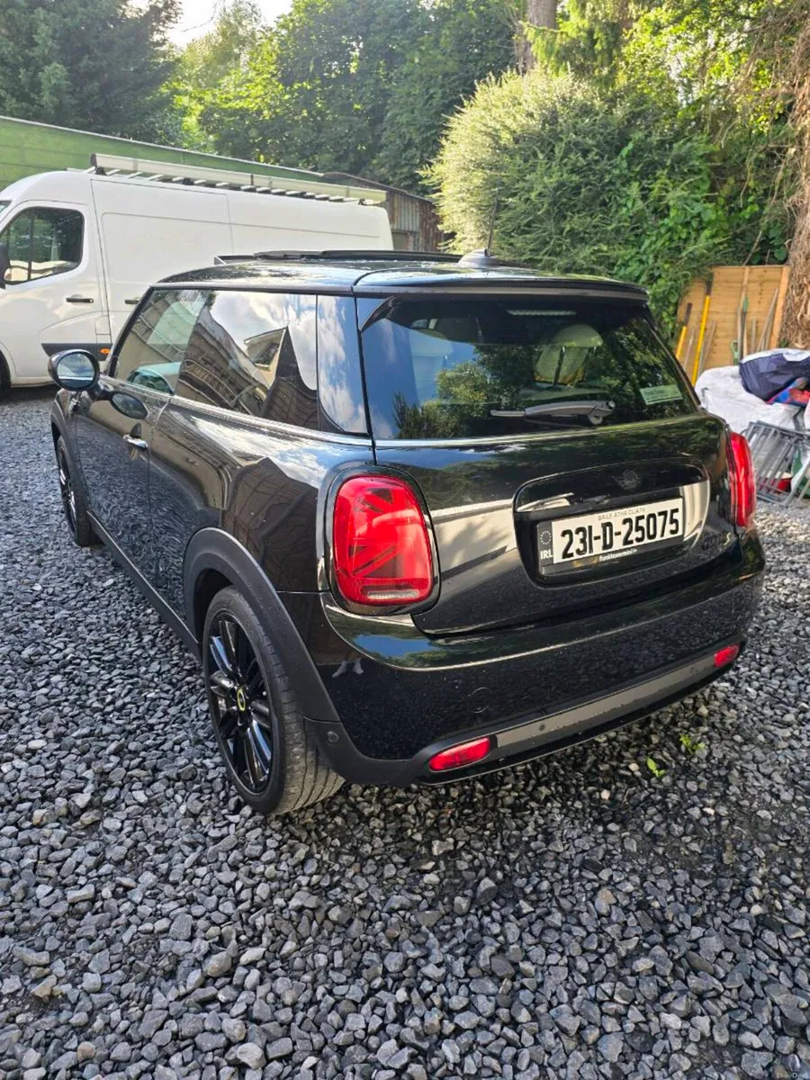 Mini Cooper Electric - Image 4