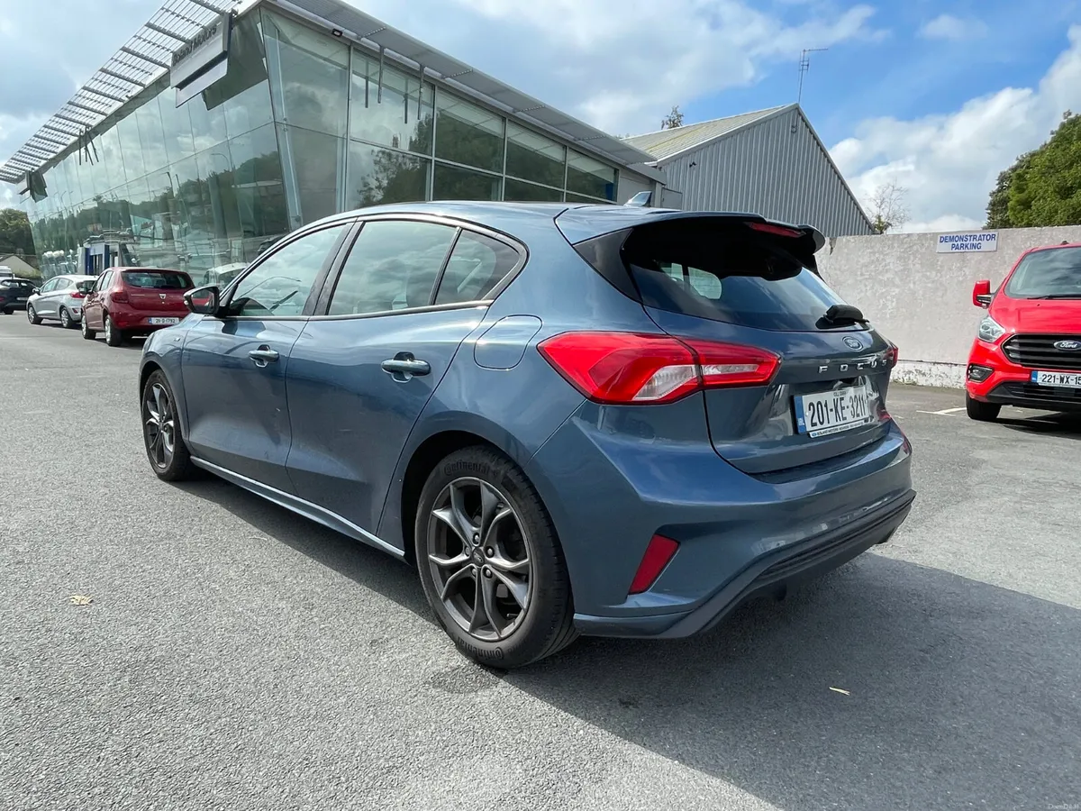 Ford Focus ST-Line 1.5 Diesel - Image 3