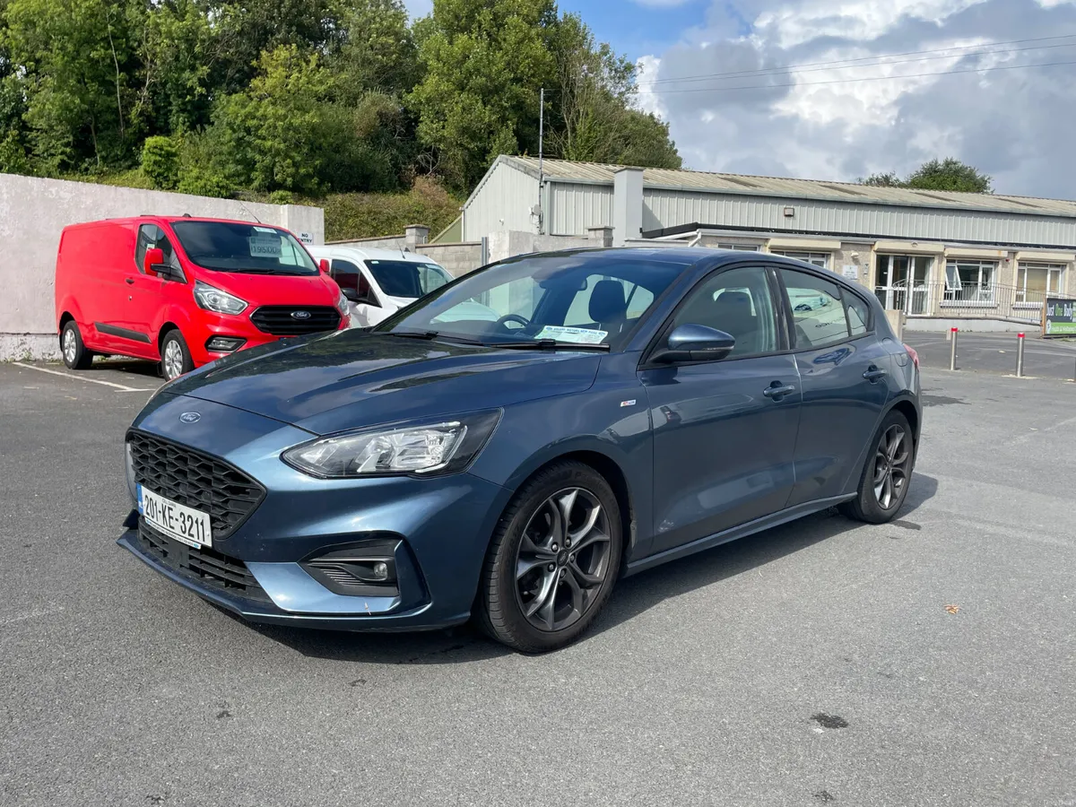 Ford Focus ST-Line 1.5 Diesel - Image 4