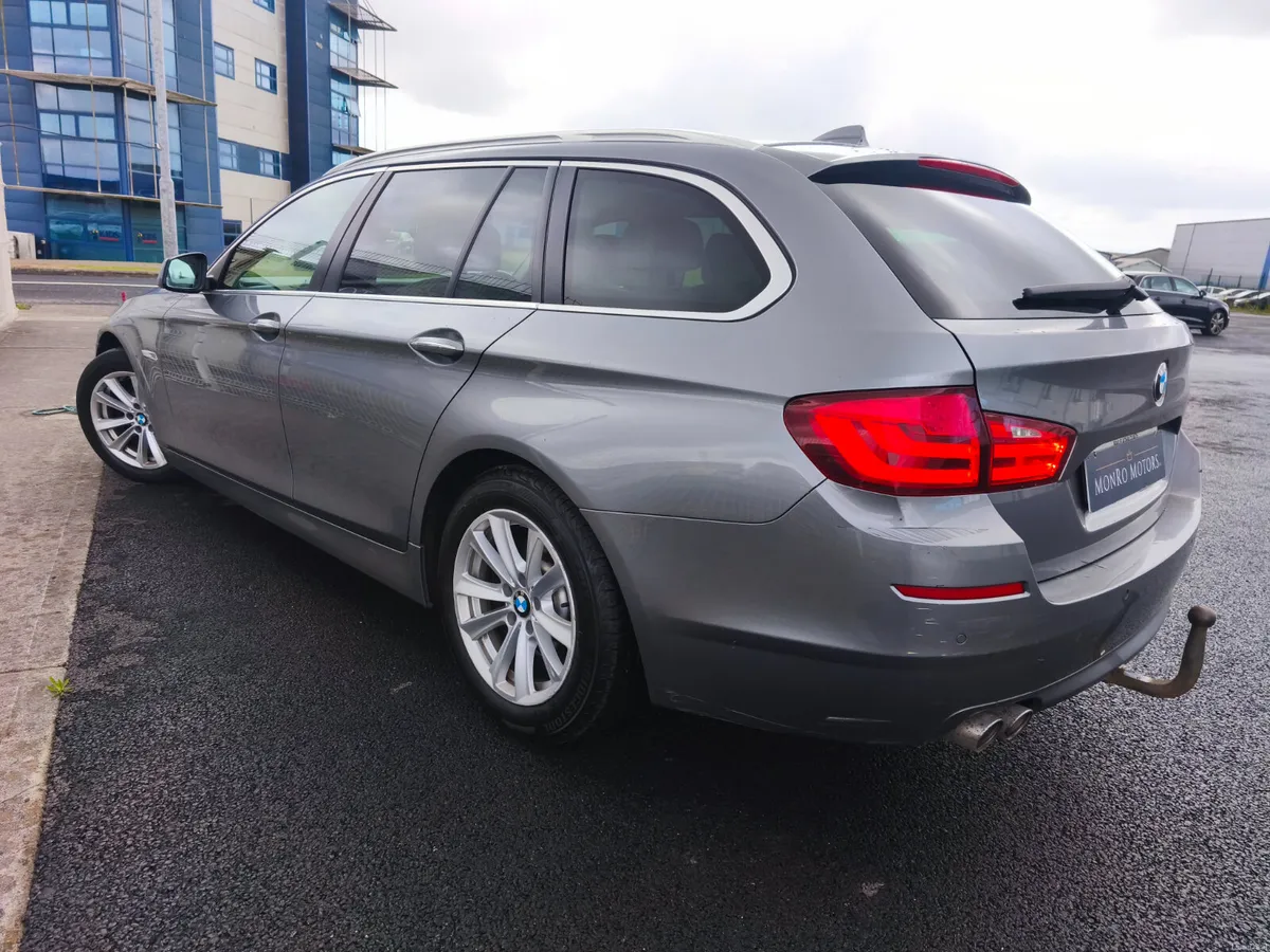 BMW 5-Series 2013 520D SE TOURING AUTO - Image 5