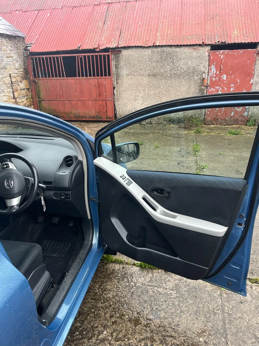 07 Toyota Yaris For Sale - Image 5