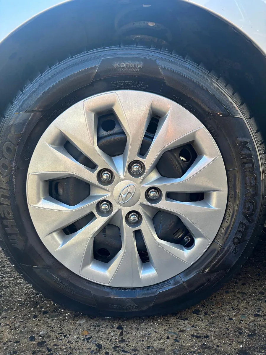 2018 Hyundai i30 1.3 low mileage - Image 6