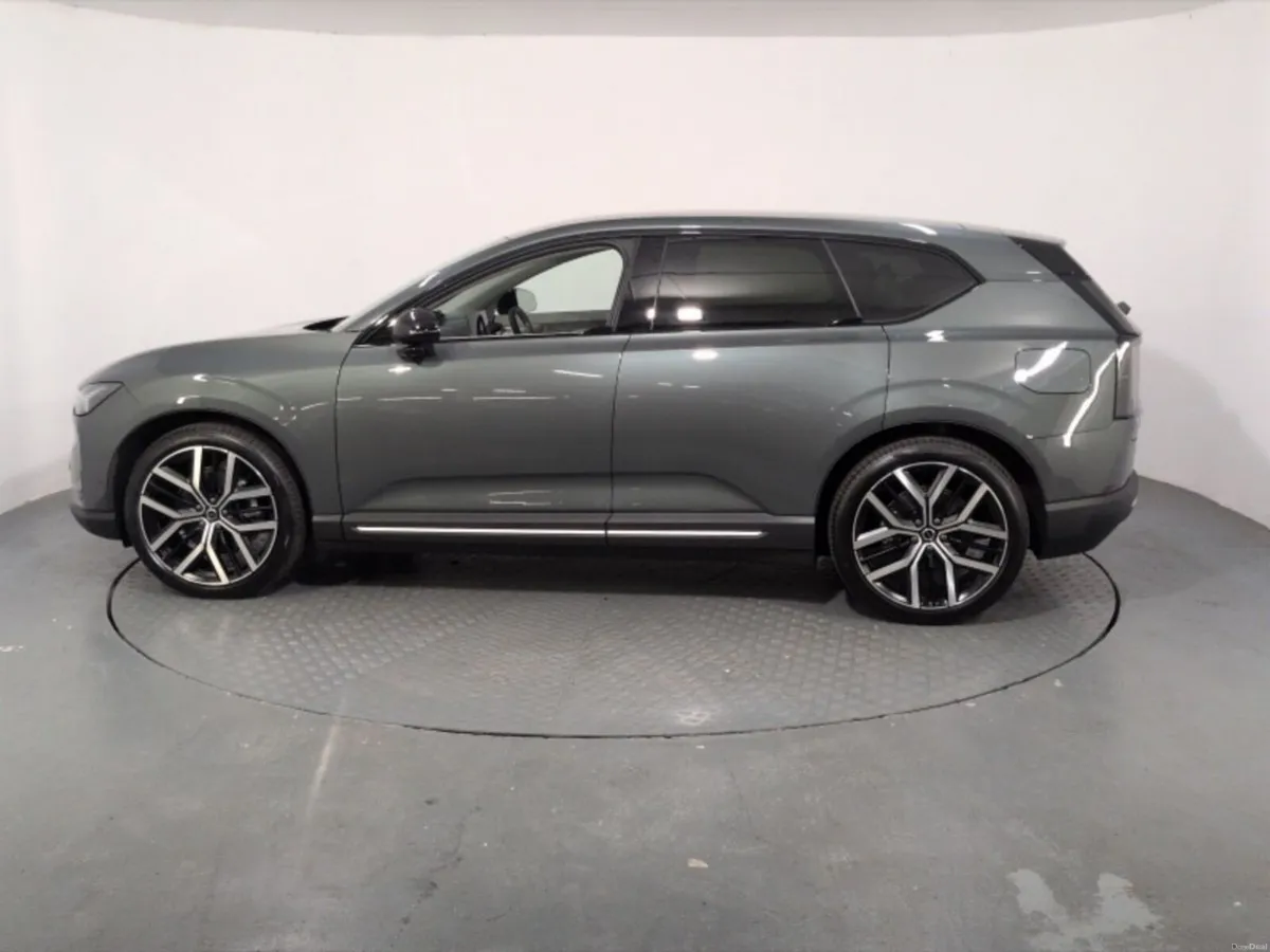 Volvo EX60 P10 AWD Ultra - Image 5