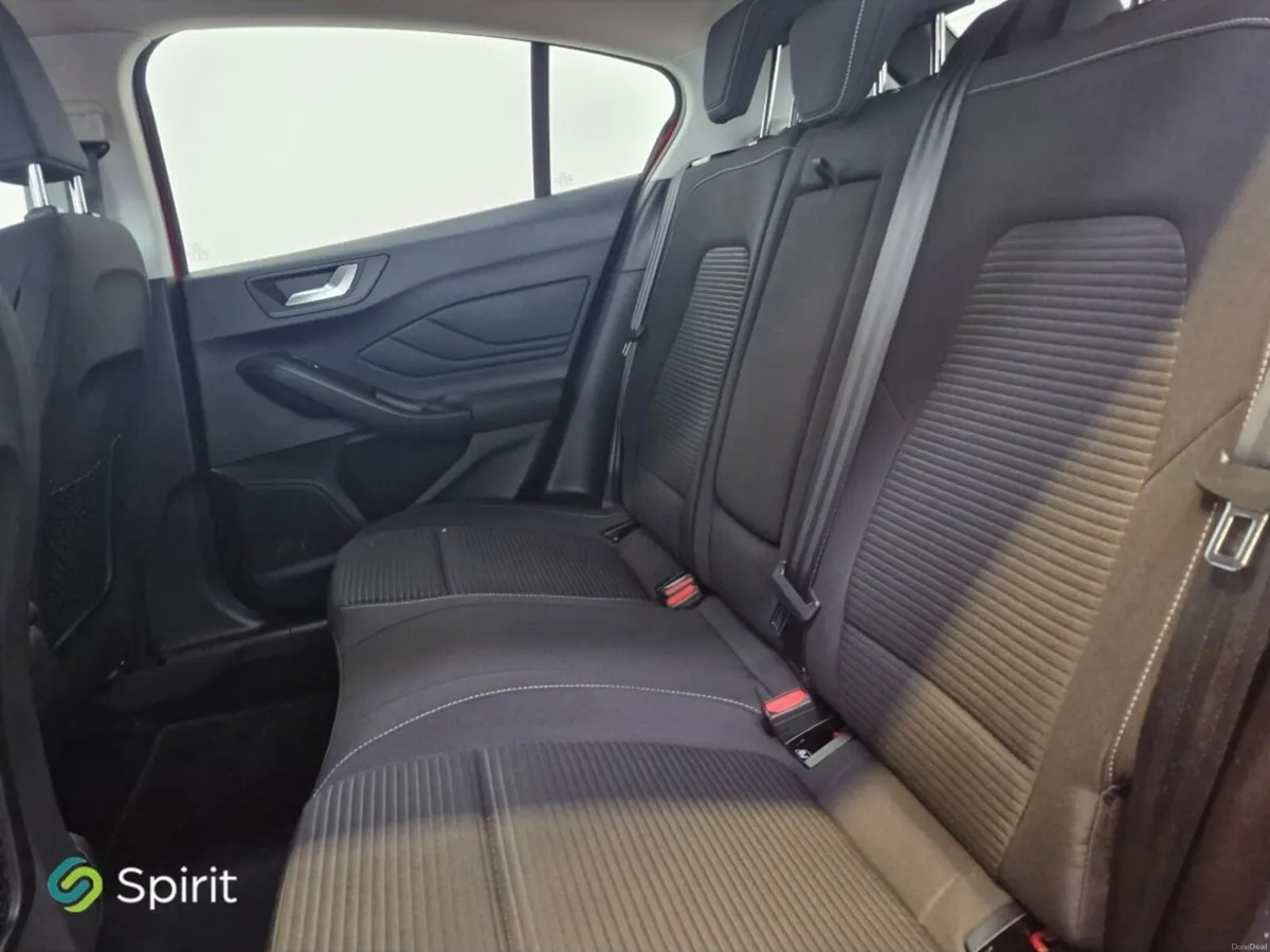 Ford Focus 1.0T EcoBoost Hybrid 125PS Titanium **C - Image 5