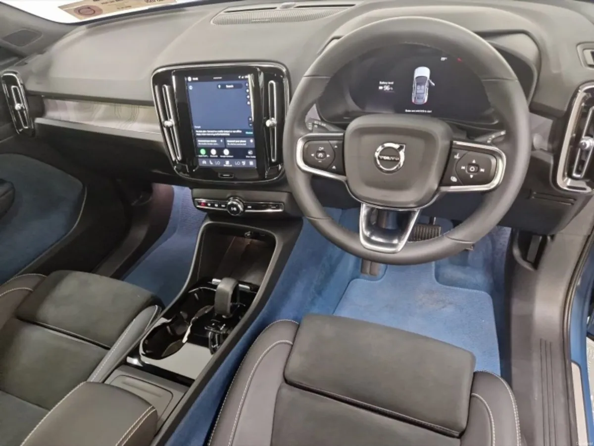 Volvo C40 Recharge Twin Ultimate BEV - Image 3