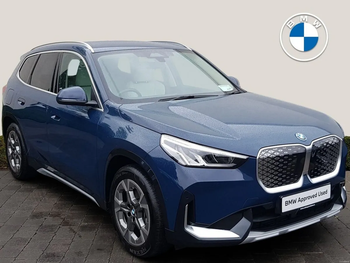 BMW iX1 eDrive20 Sport - Image 1