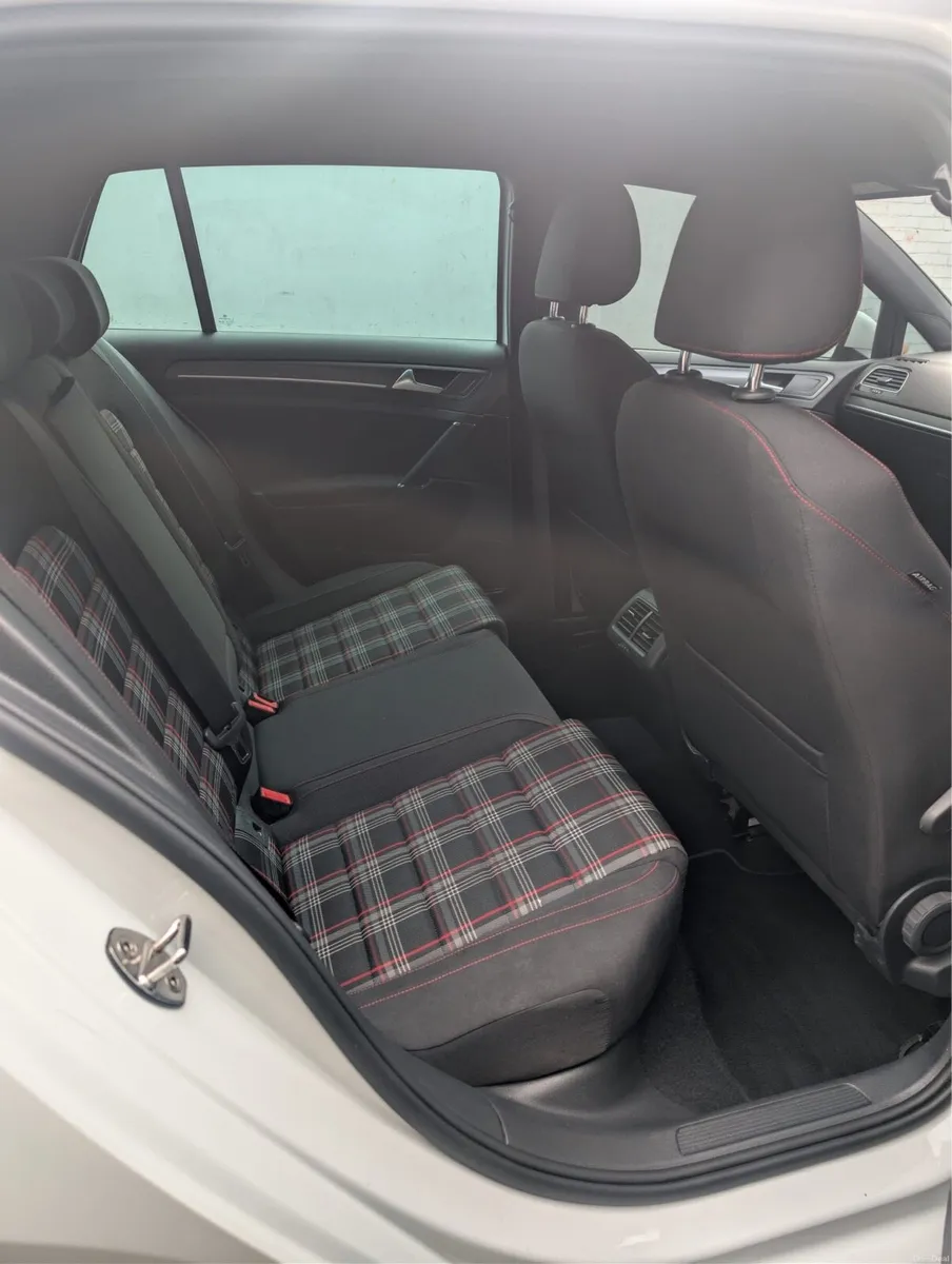 Volkswagen - Image 3