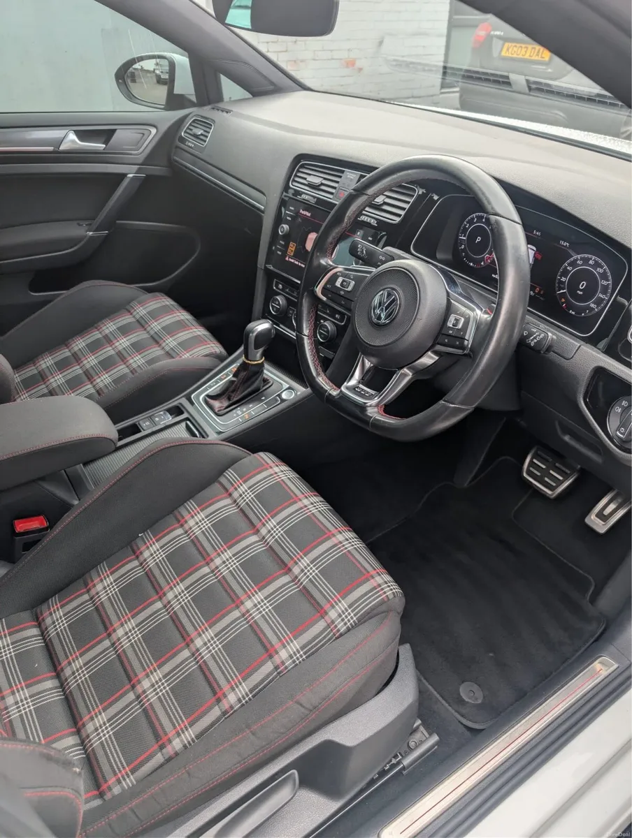 Volkswagen - Image 6