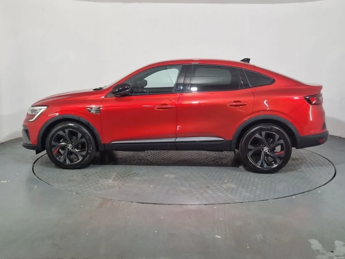 Renault Arkana R.S. LINE TCE 140 AUTO MILD HYBRID - Image 6
