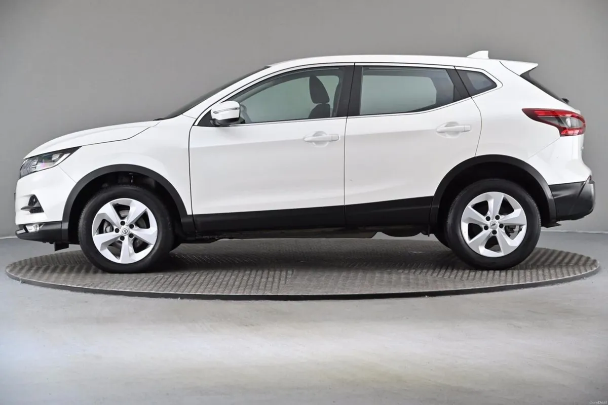 Nissan Qashqai 1.5 DCI 6SPD ACENTA PREMIUM - Image 5