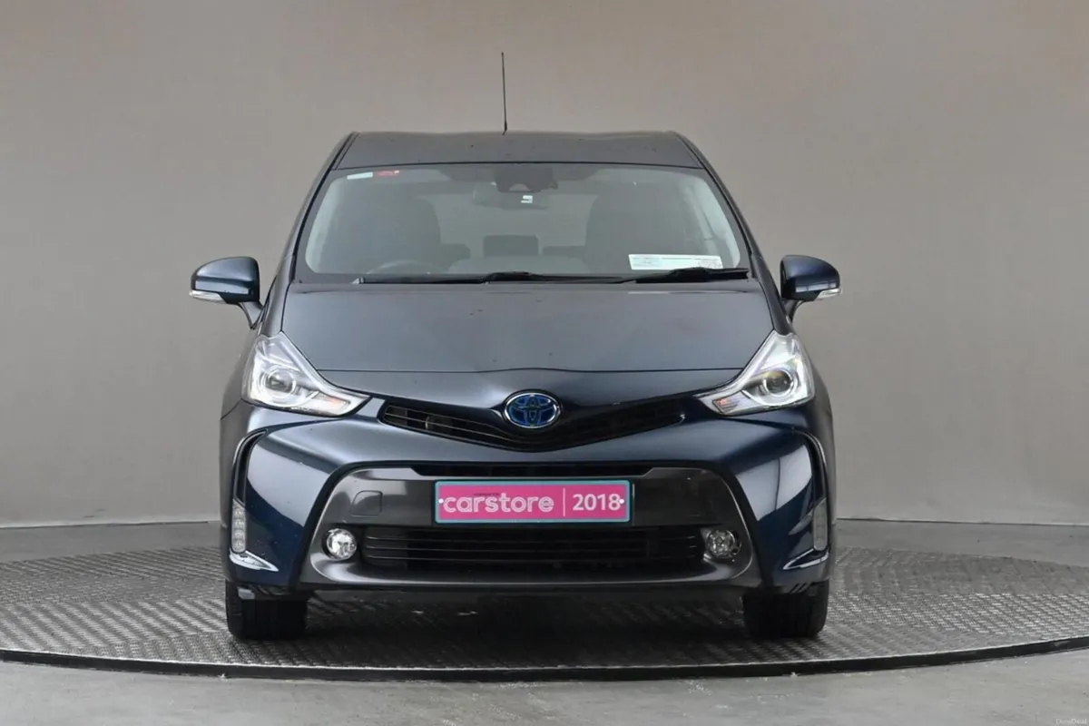 Toyota Prius 1.8 HYBRID LUXURY 7SEATS **HALF LEATH - Image 2