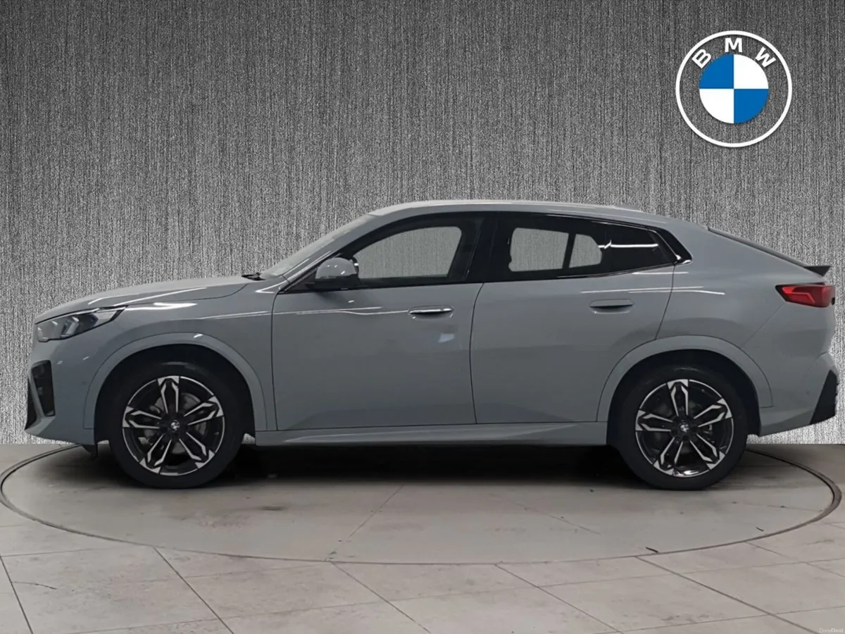 BMW iX2 eDrive20 M Sport - Image 3